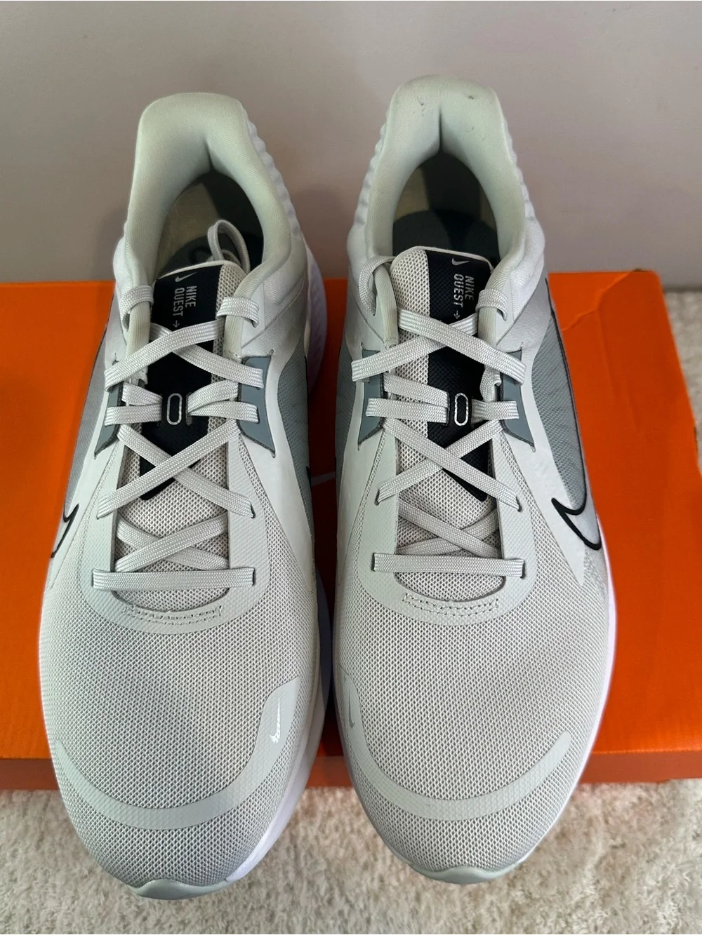 Nike Quest 5